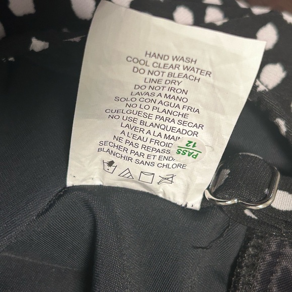 Woman’s Black w/White Polka Dots Trimshaper Bathing Suit Size 22 - Picture 8 of 10